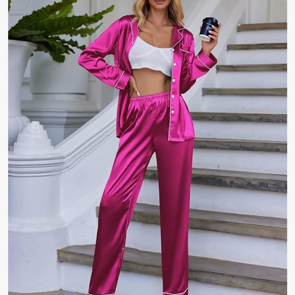 Satin silk pajamas. Size S, M. New. In bag. Never opened. Purchased on Amazon. - Picture 5 of 7